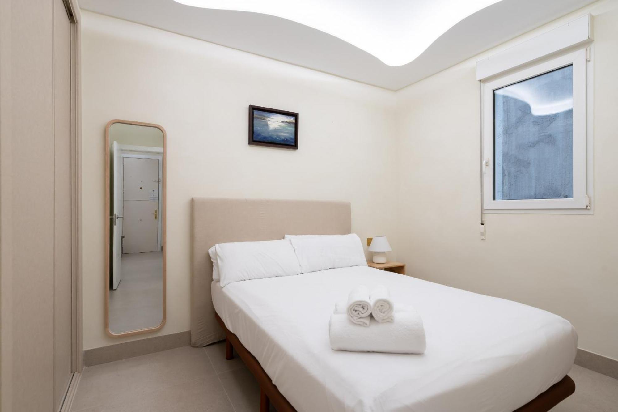 Apartamento Exclusivo En El Retiro Metro Ibiza Alquiler Temporal Madrid Bagian luar foto