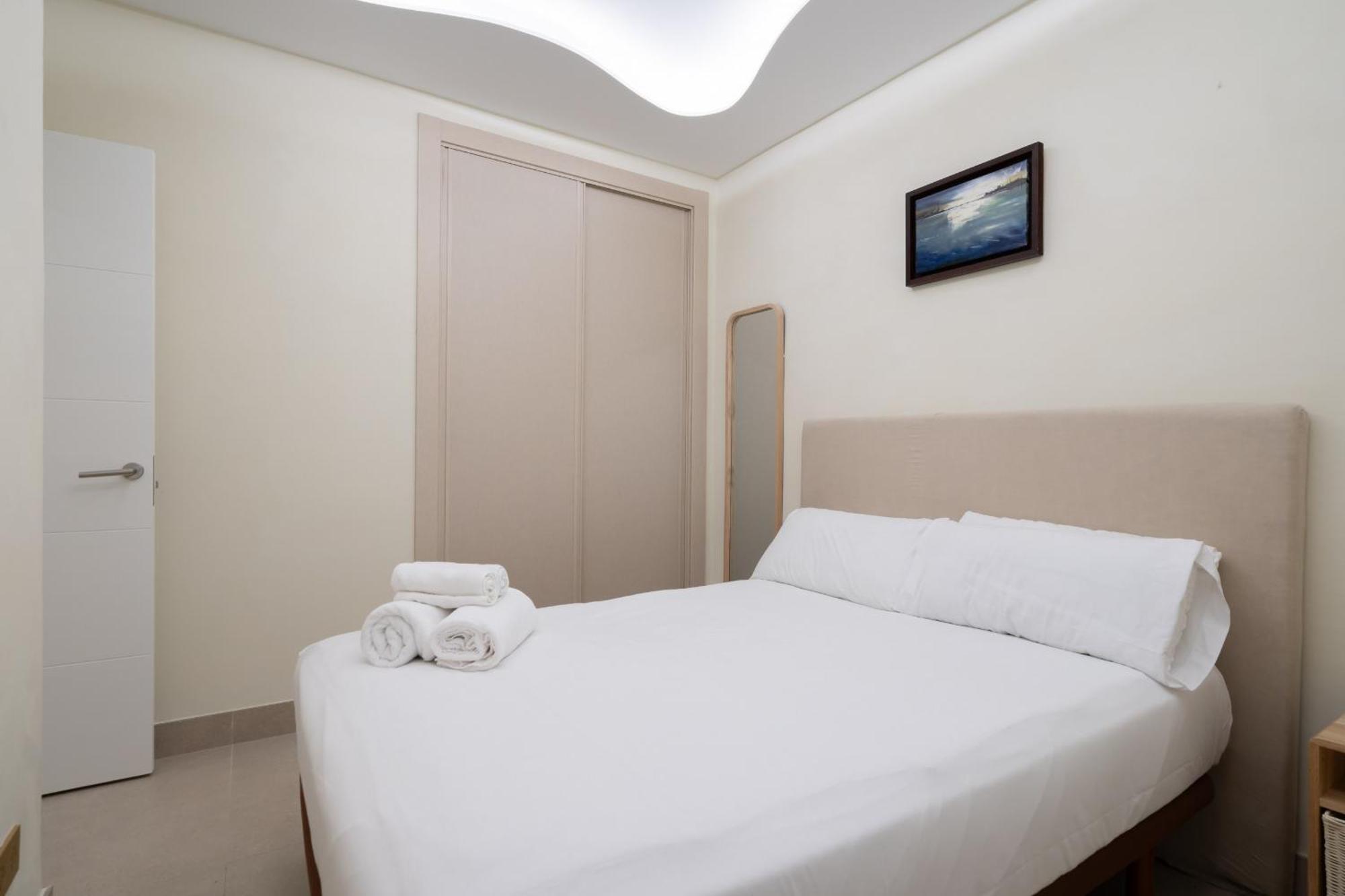 Apartamento Exclusivo En El Retiro Metro Ibiza Alquiler Temporal Madrid Bagian luar foto