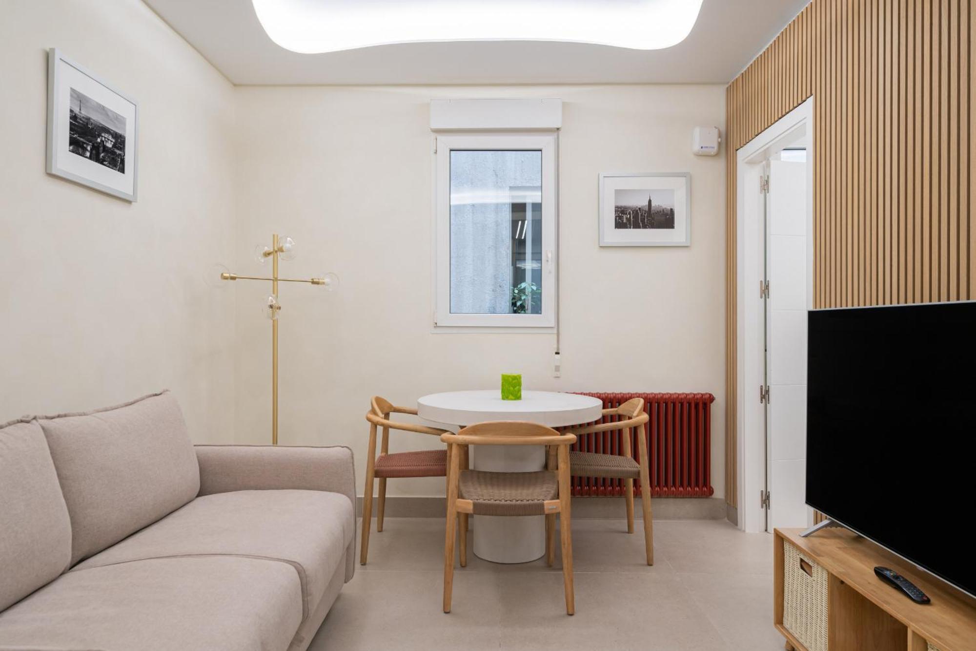 Apartamento Exclusivo En El Retiro Metro Ibiza Alquiler Temporal Madrid Bagian luar foto